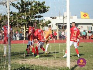 
<a style='margin-left: 5px;' class='btn btn-xs btn-social btn-facebook' href='https://www.facebook.com/sharer/sharer.php?u=https://www.boladovale.com.br/imgs/800-800-90/conteudo/fotos/1638/img5364.jpg' rel='popup' data-width='500' data-height='400'><i class='fa fa-facebook'></i>Compartilhar <span class='hidden-xs'>no Facebook</span>
</a> 
<a class='btn btn-default btn-xs' target='_blank' href='imgs/800-800-90/conteudo/fotos/1638/img5364.jpg'>
<span class='glyphicon glyphicon-cloud-download'></span> Salvar
</a> 
<span></span>