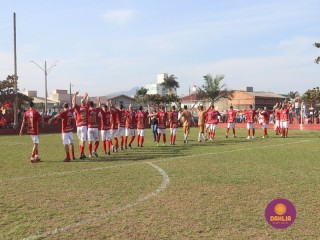 
<a style='margin-left: 5px;' class='btn btn-xs btn-social btn-facebook' href='https://www.facebook.com/sharer/sharer.php?u=https://www.boladovale.com.br/imgs/800-800-90/conteudo/fotos/1638/img6977.jpg' rel='popup' data-width='500' data-height='400'><i class='fa fa-facebook'></i>Compartilhar <span class='hidden-xs'>no Facebook</span>
</a> 
<a class='btn btn-default btn-xs' target='_blank' href='imgs/800-800-90/conteudo/fotos/1638/img6977.jpg'>
<span class='glyphicon glyphicon-cloud-download'></span> Salvar
</a> 
<span></span>