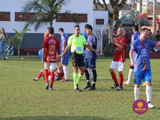 
<a style='margin-left: 5px;' class='btn btn-xs btn-social btn-facebook' href='https://www.facebook.com/sharer/sharer.php?u=https://www.boladovale.com.br/imgs/800-800-90/conteudo/fotos/1638/img7176.jpg' rel='popup' data-width='500' data-height='400'><i class='fa fa-facebook'></i>Compartilhar <span class='hidden-xs'>no Facebook</span>
</a> 
<a class='btn btn-default btn-xs' target='_blank' href='imgs/800-800-90/conteudo/fotos/1638/img7176.jpg'>
<span class='glyphicon glyphicon-cloud-download'></span> Salvar
</a> 
<span></span>