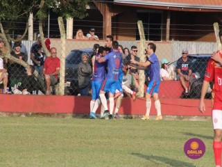 
<a style='margin-left: 5px;' class='btn btn-xs btn-social btn-facebook' href='https://www.facebook.com/sharer/sharer.php?u=https://www.boladovale.com.br/imgs/800-800-90/conteudo/fotos/1638/img7246.jpg' rel='popup' data-width='500' data-height='400'><i class='fa fa-facebook'></i>Compartilhar <span class='hidden-xs'>no Facebook</span>
</a> 
<a class='btn btn-default btn-xs' target='_blank' href='imgs/800-800-90/conteudo/fotos/1638/img7246.jpg'>
<span class='glyphicon glyphicon-cloud-download'></span> Salvar
</a> 
<span></span>