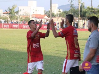 
<a style='margin-left: 5px;' class='btn btn-xs btn-social btn-facebook' href='https://www.facebook.com/sharer/sharer.php?u=https://www.boladovale.com.br/imgs/800-800-90/conteudo/fotos/1638/img7259.jpg' rel='popup' data-width='500' data-height='400'><i class='fa fa-facebook'></i>Compartilhar <span class='hidden-xs'>no Facebook</span>
</a> 
<a class='btn btn-default btn-xs' target='_blank' href='imgs/800-800-90/conteudo/fotos/1638/img7259.jpg'>
<span class='glyphicon glyphicon-cloud-download'></span> Salvar
</a> 
<span></span>