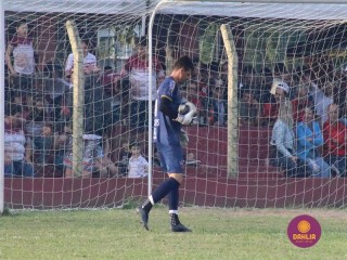 
<a style='margin-left: 5px;' class='btn btn-xs btn-social btn-facebook' href='https://www.facebook.com/sharer/sharer.php?u=https://www.boladovale.com.br/imgs/800-800-90/conteudo/fotos/1638/img7260.jpg' rel='popup' data-width='500' data-height='400'><i class='fa fa-facebook'></i>Compartilhar <span class='hidden-xs'>no Facebook</span>
</a> 
<a class='btn btn-default btn-xs' target='_blank' href='imgs/800-800-90/conteudo/fotos/1638/img7260.jpg'>
<span class='glyphicon glyphicon-cloud-download'></span> Salvar
</a> 
<span></span>