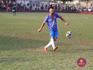 
<a style='margin-left: 5px;' class='btn btn-xs btn-social btn-facebook' href='https://www.facebook.com/sharer/sharer.php?u=https://www.boladovale.com.br/imgs/800-800-90/conteudo/fotos/1638/img7275.jpg' rel='popup' data-width='500' data-height='400'><i class='fa fa-facebook'></i>Compartilhar <span class='hidden-xs'>no Facebook</span>
</a> 
<a class='btn btn-default btn-xs' target='_blank' href='imgs/800-800-90/conteudo/fotos/1638/img7275.jpg'>
<span class='glyphicon glyphicon-cloud-download'></span> Salvar
</a> 
<span></span>