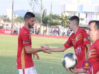 
<a style='margin-left: 5px;' class='btn btn-xs btn-social btn-facebook' href='https://www.facebook.com/sharer/sharer.php?u=https://www.boladovale.com.br/imgs/800-800-90/conteudo/fotos/1638/img7281.jpg' rel='popup' data-width='500' data-height='400'><i class='fa fa-facebook'></i>Compartilhar <span class='hidden-xs'>no Facebook</span>
</a> 
<a class='btn btn-default btn-xs' target='_blank' href='imgs/800-800-90/conteudo/fotos/1638/img7281.jpg'>
<span class='glyphicon glyphicon-cloud-download'></span> Salvar
</a> 
<span></span>