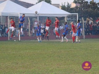 
<a style='margin-left: 5px;' class='btn btn-xs btn-social btn-facebook' href='https://www.facebook.com/sharer/sharer.php?u=https://www.boladovale.com.br/imgs/800-800-90/conteudo/fotos/1638/img7340.jpg' rel='popup' data-width='500' data-height='400'><i class='fa fa-facebook'></i>Compartilhar <span class='hidden-xs'>no Facebook</span>
</a> 
<a class='btn btn-default btn-xs' target='_blank' href='imgs/800-800-90/conteudo/fotos/1638/img7340.jpg'>
<span class='glyphicon glyphicon-cloud-download'></span> Salvar
</a> 
<span></span>