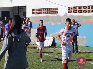 
<a style='margin-left: 5px;' class='btn btn-xs btn-social btn-facebook' href='https://www.facebook.com/sharer/sharer.php?u=https://www.boladovale.com.br/imgs/800-800-90/conteudo/fotos/1639/img7428.jpg' rel='popup' data-width='500' data-height='400'><i class='fa fa-facebook'></i>Compartilhar <span class='hidden-xs'>no Facebook</span>
</a> 
<a class='btn btn-default btn-xs' target='_blank' href='imgs/800-800-90/conteudo/fotos/1639/img7428.jpg'>
<span class='glyphicon glyphicon-cloud-download'></span> Salvar
</a> 
<span></span>