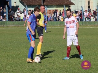 
<a style='margin-left: 5px;' class='btn btn-xs btn-social btn-facebook' href='https://www.facebook.com/sharer/sharer.php?u=https://www.boladovale.com.br/imgs/800-800-90/conteudo/fotos/1639/img7450.jpg' rel='popup' data-width='500' data-height='400'><i class='fa fa-facebook'></i>Compartilhar <span class='hidden-xs'>no Facebook</span>
</a> 
<a class='btn btn-default btn-xs' target='_blank' href='imgs/800-800-90/conteudo/fotos/1639/img7450.jpg'>
<span class='glyphicon glyphicon-cloud-download'></span> Salvar
</a> 
<span></span>