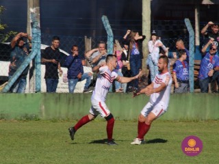 
<a style='margin-left: 5px;' class='btn btn-xs btn-social btn-facebook' href='https://www.facebook.com/sharer/sharer.php?u=https://www.boladovale.com.br/imgs/800-800-90/conteudo/fotos/1639/img7494.jpg' rel='popup' data-width='500' data-height='400'><i class='fa fa-facebook'></i>Compartilhar <span class='hidden-xs'>no Facebook</span>
</a> 
<a class='btn btn-default btn-xs' target='_blank' href='imgs/800-800-90/conteudo/fotos/1639/img7494.jpg'>
<span class='glyphicon glyphicon-cloud-download'></span> Salvar
</a> 
<span></span>