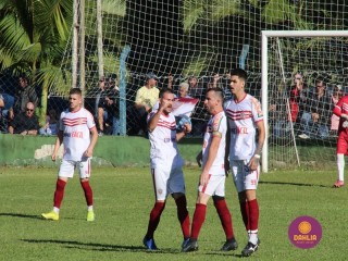 
<a style='margin-left: 5px;' class='btn btn-xs btn-social btn-facebook' href='https://www.facebook.com/sharer/sharer.php?u=https://www.boladovale.com.br/imgs/800-800-90/conteudo/fotos/1639/img7497.jpg' rel='popup' data-width='500' data-height='400'><i class='fa fa-facebook'></i>Compartilhar <span class='hidden-xs'>no Facebook</span>
</a> 
<a class='btn btn-default btn-xs' target='_blank' href='imgs/800-800-90/conteudo/fotos/1639/img7497.jpg'>
<span class='glyphicon glyphicon-cloud-download'></span> Salvar
</a> 
<span></span>