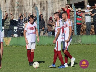 
<a style='margin-left: 5px;' class='btn btn-xs btn-social btn-facebook' href='https://www.facebook.com/sharer/sharer.php?u=https://www.boladovale.com.br/imgs/800-800-90/conteudo/fotos/1639/img7519.jpg' rel='popup' data-width='500' data-height='400'><i class='fa fa-facebook'></i>Compartilhar <span class='hidden-xs'>no Facebook</span>
</a> 
<a class='btn btn-default btn-xs' target='_blank' href='imgs/800-800-90/conteudo/fotos/1639/img7519.jpg'>
<span class='glyphicon glyphicon-cloud-download'></span> Salvar
</a> 
<span></span>