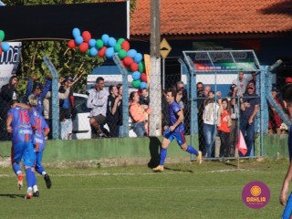 
<a style='margin-left: 5px;' class='btn btn-xs btn-social btn-facebook' href='https://www.facebook.com/sharer/sharer.php?u=https://www.boladovale.com.br/imgs/800-800-90/conteudo/fotos/1639/img7520.jpg' rel='popup' data-width='500' data-height='400'><i class='fa fa-facebook'></i>Compartilhar <span class='hidden-xs'>no Facebook</span>
</a> 
<a class='btn btn-default btn-xs' target='_blank' href='imgs/800-800-90/conteudo/fotos/1639/img7520.jpg'>
<span class='glyphicon glyphicon-cloud-download'></span> Salvar
</a> 
<span></span>