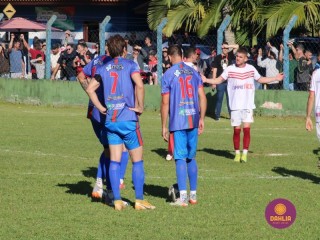 
<a style='margin-left: 5px;' class='btn btn-xs btn-social btn-facebook' href='https://www.facebook.com/sharer/sharer.php?u=https://www.boladovale.com.br/imgs/800-800-90/conteudo/fotos/1639/img7535.jpg' rel='popup' data-width='500' data-height='400'><i class='fa fa-facebook'></i>Compartilhar <span class='hidden-xs'>no Facebook</span>
</a> 
<a class='btn btn-default btn-xs' target='_blank' href='imgs/800-800-90/conteudo/fotos/1639/img7535.jpg'>
<span class='glyphicon glyphicon-cloud-download'></span> Salvar
</a> 
<span></span>
