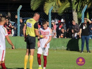 
<a style='margin-left: 5px;' class='btn btn-xs btn-social btn-facebook' href='https://www.facebook.com/sharer/sharer.php?u=https://www.boladovale.com.br/imgs/800-800-90/conteudo/fotos/1639/img7558.jpg' rel='popup' data-width='500' data-height='400'><i class='fa fa-facebook'></i>Compartilhar <span class='hidden-xs'>no Facebook</span>
</a> 
<a class='btn btn-default btn-xs' target='_blank' href='imgs/800-800-90/conteudo/fotos/1639/img7558.jpg'>
<span class='glyphicon glyphicon-cloud-download'></span> Salvar
</a> 
<span></span>