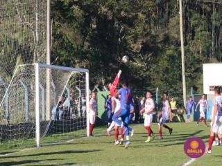 
<a style='margin-left: 5px;' class='btn btn-xs btn-social btn-facebook' href='https://www.facebook.com/sharer/sharer.php?u=https://www.boladovale.com.br/imgs/800-800-90/conteudo/fotos/1639/img7611.jpg' rel='popup' data-width='500' data-height='400'><i class='fa fa-facebook'></i>Compartilhar <span class='hidden-xs'>no Facebook</span>
</a> 
<a class='btn btn-default btn-xs' target='_blank' href='imgs/800-800-90/conteudo/fotos/1639/img7611.jpg'>
<span class='glyphicon glyphicon-cloud-download'></span> Salvar
</a> 
<span></span>