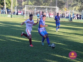 
<a style='margin-left: 5px;' class='btn btn-xs btn-social btn-facebook' href='https://www.facebook.com/sharer/sharer.php?u=https://www.boladovale.com.br/imgs/800-800-90/conteudo/fotos/1639/img7626.jpg' rel='popup' data-width='500' data-height='400'><i class='fa fa-facebook'></i>Compartilhar <span class='hidden-xs'>no Facebook</span>
</a> 
<a class='btn btn-default btn-xs' target='_blank' href='imgs/800-800-90/conteudo/fotos/1639/img7626.jpg'>
<span class='glyphicon glyphicon-cloud-download'></span> Salvar
</a> 
<span></span>