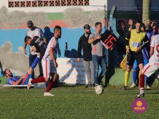 
<a style='margin-left: 5px;' class='btn btn-xs btn-social btn-facebook' href='https://www.facebook.com/sharer/sharer.php?u=https://www.boladovale.com.br/imgs/800-800-90/conteudo/fotos/1639/img7634.jpg' rel='popup' data-width='500' data-height='400'><i class='fa fa-facebook'></i>Compartilhar <span class='hidden-xs'>no Facebook</span>
</a> 
<a class='btn btn-default btn-xs' target='_blank' href='imgs/800-800-90/conteudo/fotos/1639/img7634.jpg'>
<span class='glyphicon glyphicon-cloud-download'></span> Salvar
</a> 
<span></span>