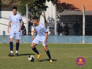 
<a style='margin-left: 5px;' class='btn btn-xs btn-social btn-facebook' href='https://www.facebook.com/sharer/sharer.php?u=https://www.boladovale.com.br/imgs/800-800-90/conteudo/fotos/1640/img7709.jpg' rel='popup' data-width='500' data-height='400'><i class='fa fa-facebook'></i>Compartilhar <span class='hidden-xs'>no Facebook</span>
</a> 
<a class='btn btn-default btn-xs' target='_blank' href='imgs/800-800-90/conteudo/fotos/1640/img7709.jpg'>
<span class='glyphicon glyphicon-cloud-download'></span> Salvar
</a> 
<span></span>
