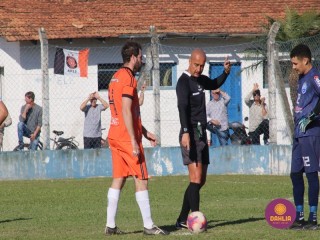 
<a style='margin-left: 5px;' class='btn btn-xs btn-social btn-facebook' href='https://www.facebook.com/sharer/sharer.php?u=https://www.boladovale.com.br/imgs/800-800-90/conteudo/fotos/1640/img7745.jpg' rel='popup' data-width='500' data-height='400'><i class='fa fa-facebook'></i>Compartilhar <span class='hidden-xs'>no Facebook</span>
</a> 
<a class='btn btn-default btn-xs' target='_blank' href='imgs/800-800-90/conteudo/fotos/1640/img7745.jpg'>
<span class='glyphicon glyphicon-cloud-download'></span> Salvar
</a> 
<span></span>