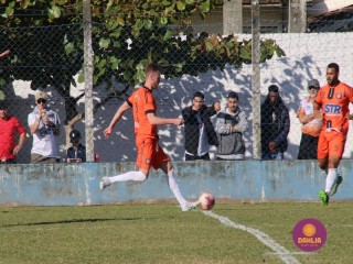 
<a style='margin-left: 5px;' class='btn btn-xs btn-social btn-facebook' href='https://www.facebook.com/sharer/sharer.php?u=https://www.boladovale.com.br/imgs/800-800-90/conteudo/fotos/1640/img7757.jpg' rel='popup' data-width='500' data-height='400'><i class='fa fa-facebook'></i>Compartilhar <span class='hidden-xs'>no Facebook</span>
</a> 
<a class='btn btn-default btn-xs' target='_blank' href='imgs/800-800-90/conteudo/fotos/1640/img7757.jpg'>
<span class='glyphicon glyphicon-cloud-download'></span> Salvar
</a> 
<span></span>