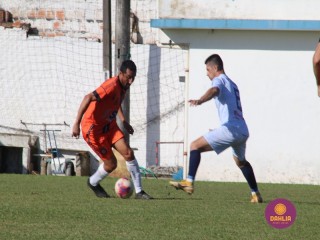 
<a style='margin-left: 5px;' class='btn btn-xs btn-social btn-facebook' href='https://www.facebook.com/sharer/sharer.php?u=https://www.boladovale.com.br/imgs/800-800-90/conteudo/fotos/1640/img7773.jpg' rel='popup' data-width='500' data-height='400'><i class='fa fa-facebook'></i>Compartilhar <span class='hidden-xs'>no Facebook</span>
</a> 
<a class='btn btn-default btn-xs' target='_blank' href='imgs/800-800-90/conteudo/fotos/1640/img7773.jpg'>
<span class='glyphicon glyphicon-cloud-download'></span> Salvar
</a> 
<span></span>