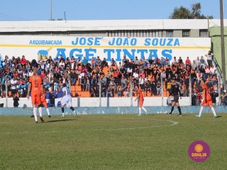 
<a style='margin-left: 5px;' class='btn btn-xs btn-social btn-facebook' href='https://www.facebook.com/sharer/sharer.php?u=https://www.boladovale.com.br/imgs/800-800-90/conteudo/fotos/1640/img7800.jpg' rel='popup' data-width='500' data-height='400'><i class='fa fa-facebook'></i>Compartilhar <span class='hidden-xs'>no Facebook</span>
</a> 
<a class='btn btn-default btn-xs' target='_blank' href='imgs/800-800-90/conteudo/fotos/1640/img7800.jpg'>
<span class='glyphicon glyphicon-cloud-download'></span> Salvar
</a> 
<span></span>