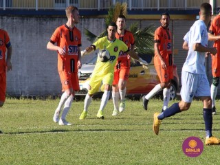 
<a style='margin-left: 5px;' class='btn btn-xs btn-social btn-facebook' href='https://www.facebook.com/sharer/sharer.php?u=https://www.boladovale.com.br/imgs/800-800-90/conteudo/fotos/1640/img7805.jpg' rel='popup' data-width='500' data-height='400'><i class='fa fa-facebook'></i>Compartilhar <span class='hidden-xs'>no Facebook</span>
</a> 
<a class='btn btn-default btn-xs' target='_blank' href='imgs/800-800-90/conteudo/fotos/1640/img7805.jpg'>
<span class='glyphicon glyphicon-cloud-download'></span> Salvar
</a> 
<span></span>