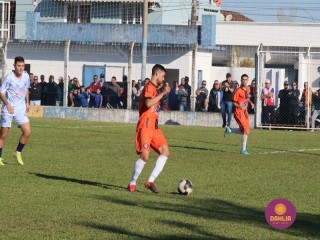
<a style='margin-left: 5px;' class='btn btn-xs btn-social btn-facebook' href='https://www.facebook.com/sharer/sharer.php?u=https://www.boladovale.com.br/imgs/800-800-90/conteudo/fotos/1640/img7808.jpg' rel='popup' data-width='500' data-height='400'><i class='fa fa-facebook'></i>Compartilhar <span class='hidden-xs'>no Facebook</span>
</a> 
<a class='btn btn-default btn-xs' target='_blank' href='imgs/800-800-90/conteudo/fotos/1640/img7808.jpg'>
<span class='glyphicon glyphicon-cloud-download'></span> Salvar
</a> 
<span></span>
