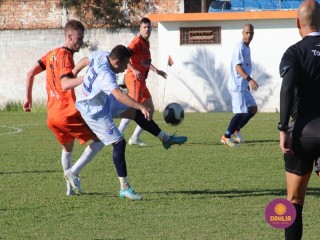 
<a style='margin-left: 5px;' class='btn btn-xs btn-social btn-facebook' href='https://www.facebook.com/sharer/sharer.php?u=https://www.boladovale.com.br/imgs/800-800-90/conteudo/fotos/1640/img7811.jpg' rel='popup' data-width='500' data-height='400'><i class='fa fa-facebook'></i>Compartilhar <span class='hidden-xs'>no Facebook</span>
</a> 
<a class='btn btn-default btn-xs' target='_blank' href='imgs/800-800-90/conteudo/fotos/1640/img7811.jpg'>
<span class='glyphicon glyphicon-cloud-download'></span> Salvar
</a> 
<span></span>