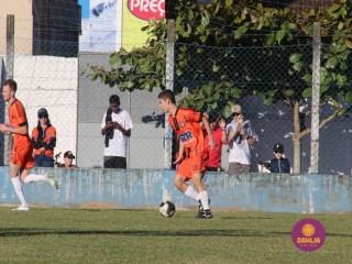 
<a style='margin-left: 5px;' class='btn btn-xs btn-social btn-facebook' href='https://www.facebook.com/sharer/sharer.php?u=https://www.boladovale.com.br/imgs/800-800-90/conteudo/fotos/1640/img7864.jpg' rel='popup' data-width='500' data-height='400'><i class='fa fa-facebook'></i>Compartilhar <span class='hidden-xs'>no Facebook</span>
</a> 
<a class='btn btn-default btn-xs' target='_blank' href='imgs/800-800-90/conteudo/fotos/1640/img7864.jpg'>
<span class='glyphicon glyphicon-cloud-download'></span> Salvar
</a> 
<span></span>