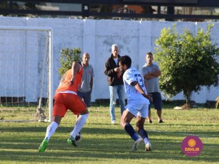 
<a style='margin-left: 5px;' class='btn btn-xs btn-social btn-facebook' href='https://www.facebook.com/sharer/sharer.php?u=https://www.boladovale.com.br/imgs/800-800-90/conteudo/fotos/1640/img7868.jpg' rel='popup' data-width='500' data-height='400'><i class='fa fa-facebook'></i>Compartilhar <span class='hidden-xs'>no Facebook</span>
</a> 
<a class='btn btn-default btn-xs' target='_blank' href='imgs/800-800-90/conteudo/fotos/1640/img7868.jpg'>
<span class='glyphicon glyphicon-cloud-download'></span> Salvar
</a> 
<span></span>