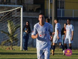 
<a style='margin-left: 5px;' class='btn btn-xs btn-social btn-facebook' href='https://www.facebook.com/sharer/sharer.php?u=https://www.boladovale.com.br/imgs/800-800-90/conteudo/fotos/1640/img7898.jpg' rel='popup' data-width='500' data-height='400'><i class='fa fa-facebook'></i>Compartilhar <span class='hidden-xs'>no Facebook</span>
</a> 
<a class='btn btn-default btn-xs' target='_blank' href='imgs/800-800-90/conteudo/fotos/1640/img7898.jpg'>
<span class='glyphicon glyphicon-cloud-download'></span> Salvar
</a> 
<span></span>