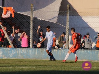 
<a style='margin-left: 5px;' class='btn btn-xs btn-social btn-facebook' href='https://www.facebook.com/sharer/sharer.php?u=https://www.boladovale.com.br/imgs/800-800-90/conteudo/fotos/1640/img7906.jpg' rel='popup' data-width='500' data-height='400'><i class='fa fa-facebook'></i>Compartilhar <span class='hidden-xs'>no Facebook</span>
</a> 
<a class='btn btn-default btn-xs' target='_blank' href='imgs/800-800-90/conteudo/fotos/1640/img7906.jpg'>
<span class='glyphicon glyphicon-cloud-download'></span> Salvar
</a> 
<span></span>