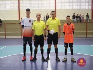 
<a style='margin-left: 5px;' class='btn btn-xs btn-social btn-facebook' href='https://www.facebook.com/sharer/sharer.php?u=https://www.boladovale.com.br/imgs/800-800-90/conteudo/fotos/1641/img7936.jpg' rel='popup' data-width='500' data-height='400'><i class='fa fa-facebook'></i>Compartilhar <span class='hidden-xs'>no Facebook</span>
</a> 
<a class='btn btn-default btn-xs' target='_blank' href='imgs/800-800-90/conteudo/fotos/1641/img7936.jpg'>
<span class='glyphicon glyphicon-cloud-download'></span> Salvar
</a> 
<span></span>