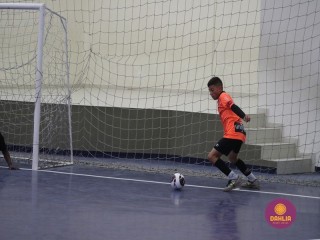 
<a style='margin-left: 5px;' class='btn btn-xs btn-social btn-facebook' href='https://www.facebook.com/sharer/sharer.php?u=https://www.boladovale.com.br/imgs/800-800-90/conteudo/fotos/1641/img7968.jpg' rel='popup' data-width='500' data-height='400'><i class='fa fa-facebook'></i>Compartilhar <span class='hidden-xs'>no Facebook</span>
</a> 
<a class='btn btn-default btn-xs' target='_blank' href='imgs/800-800-90/conteudo/fotos/1641/img7968.jpg'>
<span class='glyphicon glyphicon-cloud-download'></span> Salvar
</a> 
<span></span>