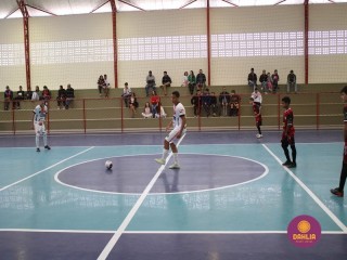 
<a style='margin-left: 5px;' class='btn btn-xs btn-social btn-facebook' href='https://www.facebook.com/sharer/sharer.php?u=https://www.boladovale.com.br/imgs/800-800-90/conteudo/fotos/1641/img7998.jpg' rel='popup' data-width='500' data-height='400'><i class='fa fa-facebook'></i>Compartilhar <span class='hidden-xs'>no Facebook</span>
</a> 
<a class='btn btn-default btn-xs' target='_blank' href='imgs/800-800-90/conteudo/fotos/1641/img7998.jpg'>
<span class='glyphicon glyphicon-cloud-download'></span> Salvar
</a> 
<span></span>