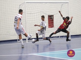 
<a style='margin-left: 5px;' class='btn btn-xs btn-social btn-facebook' href='https://www.facebook.com/sharer/sharer.php?u=https://www.boladovale.com.br/imgs/800-800-90/conteudo/fotos/1641/img8050.jpg' rel='popup' data-width='500' data-height='400'><i class='fa fa-facebook'></i>Compartilhar <span class='hidden-xs'>no Facebook</span>
</a> 
<a class='btn btn-default btn-xs' target='_blank' href='imgs/800-800-90/conteudo/fotos/1641/img8050.jpg'>
<span class='glyphicon glyphicon-cloud-download'></span> Salvar
</a> 
<span></span>