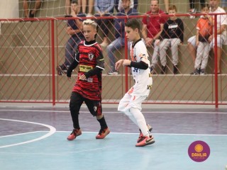 
<a style='margin-left: 5px;' class='btn btn-xs btn-social btn-facebook' href='https://www.facebook.com/sharer/sharer.php?u=https://www.boladovale.com.br/imgs/800-800-90/conteudo/fotos/1641/img8065.jpg' rel='popup' data-width='500' data-height='400'><i class='fa fa-facebook'></i>Compartilhar <span class='hidden-xs'>no Facebook</span>
</a> 
<a class='btn btn-default btn-xs' target='_blank' href='imgs/800-800-90/conteudo/fotos/1641/img8065.jpg'>
<span class='glyphicon glyphicon-cloud-download'></span> Salvar
</a> 
<span></span>