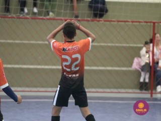 
<a style='margin-left: 5px;' class='btn btn-xs btn-social btn-facebook' href='https://www.facebook.com/sharer/sharer.php?u=https://www.boladovale.com.br/imgs/800-800-90/conteudo/fotos/1641/img8087.jpg' rel='popup' data-width='500' data-height='400'><i class='fa fa-facebook'></i>Compartilhar <span class='hidden-xs'>no Facebook</span>
</a> 
<a class='btn btn-default btn-xs' target='_blank' href='imgs/800-800-90/conteudo/fotos/1641/img8087.jpg'>
<span class='glyphicon glyphicon-cloud-download'></span> Salvar
</a> 
<span></span>