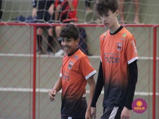 
<a style='margin-left: 5px;' class='btn btn-xs btn-social btn-facebook' href='https://www.facebook.com/sharer/sharer.php?u=https://www.boladovale.com.br/imgs/800-800-90/conteudo/fotos/1641/img8089.jpg' rel='popup' data-width='500' data-height='400'><i class='fa fa-facebook'></i>Compartilhar <span class='hidden-xs'>no Facebook</span>
</a> 
<a class='btn btn-default btn-xs' target='_blank' href='imgs/800-800-90/conteudo/fotos/1641/img8089.jpg'>
<span class='glyphicon glyphicon-cloud-download'></span> Salvar
</a> 
<span></span>