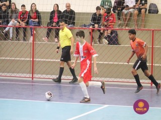 
<a style='margin-left: 5px;' class='btn btn-xs btn-social btn-facebook' href='https://www.facebook.com/sharer/sharer.php?u=https://www.boladovale.com.br/imgs/800-800-90/conteudo/fotos/1641/img8091.jpg' rel='popup' data-width='500' data-height='400'><i class='fa fa-facebook'></i>Compartilhar <span class='hidden-xs'>no Facebook</span>
</a> 
<a class='btn btn-default btn-xs' target='_blank' href='imgs/800-800-90/conteudo/fotos/1641/img8091.jpg'>
<span class='glyphicon glyphicon-cloud-download'></span> Salvar
</a> 
<span></span>