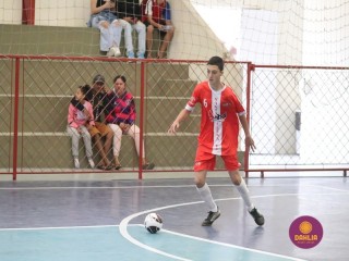 
<a style='margin-left: 5px;' class='btn btn-xs btn-social btn-facebook' href='https://www.facebook.com/sharer/sharer.php?u=https://www.boladovale.com.br/imgs/800-800-90/conteudo/fotos/1641/img8105.jpg' rel='popup' data-width='500' data-height='400'><i class='fa fa-facebook'></i>Compartilhar <span class='hidden-xs'>no Facebook</span>
</a> 
<a class='btn btn-default btn-xs' target='_blank' href='imgs/800-800-90/conteudo/fotos/1641/img8105.jpg'>
<span class='glyphicon glyphicon-cloud-download'></span> Salvar
</a> 
<span></span>