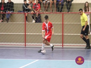 
<a style='margin-left: 5px;' class='btn btn-xs btn-social btn-facebook' href='https://www.facebook.com/sharer/sharer.php?u=https://www.boladovale.com.br/imgs/800-800-90/conteudo/fotos/1641/img8109.jpg' rel='popup' data-width='500' data-height='400'><i class='fa fa-facebook'></i>Compartilhar <span class='hidden-xs'>no Facebook</span>
</a> 
<a class='btn btn-default btn-xs' target='_blank' href='imgs/800-800-90/conteudo/fotos/1641/img8109.jpg'>
<span class='glyphicon glyphicon-cloud-download'></span> Salvar
</a> 
<span></span>