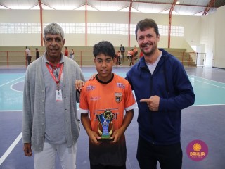 
<a style='margin-left: 5px;' class='btn btn-xs btn-social btn-facebook' href='https://www.facebook.com/sharer/sharer.php?u=https://www.boladovale.com.br/imgs/800-800-90/conteudo/fotos/1641/img8128.jpg' rel='popup' data-width='500' data-height='400'><i class='fa fa-facebook'></i>Compartilhar <span class='hidden-xs'>no Facebook</span>
</a> 
<a class='btn btn-default btn-xs' target='_blank' href='imgs/800-800-90/conteudo/fotos/1641/img8128.jpg'>
<span class='glyphicon glyphicon-cloud-download'></span> Salvar
</a> 
<span></span>