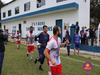 
<a style='margin-left: 5px;' class='btn btn-xs btn-social btn-facebook' href='https://www.facebook.com/sharer/sharer.php?u=https://www.boladovale.com.br/imgs/800-800-90/conteudo/fotos/1642/img8145.jpg' rel='popup' data-width='500' data-height='400'><i class='fa fa-facebook'></i>Compartilhar <span class='hidden-xs'>no Facebook</span>
</a> 
<a class='btn btn-default btn-xs' target='_blank' href='imgs/800-800-90/conteudo/fotos/1642/img8145.jpg'>
<span class='glyphicon glyphicon-cloud-download'></span> Salvar
</a> 
<span></span>
