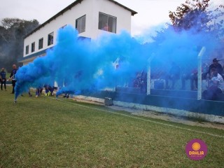 
<a style='margin-left: 5px;' class='btn btn-xs btn-social btn-facebook' href='https://www.facebook.com/sharer/sharer.php?u=https://www.boladovale.com.br/imgs/800-800-90/conteudo/fotos/1642/img8183.jpg' rel='popup' data-width='500' data-height='400'><i class='fa fa-facebook'></i>Compartilhar <span class='hidden-xs'>no Facebook</span>
</a> 
<a class='btn btn-default btn-xs' target='_blank' href='imgs/800-800-90/conteudo/fotos/1642/img8183.jpg'>
<span class='glyphicon glyphicon-cloud-download'></span> Salvar
</a> 
<span></span>