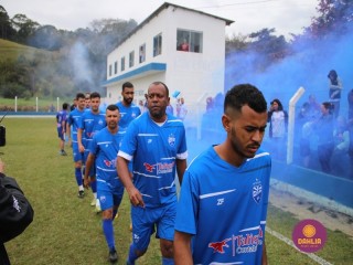 
<a style='margin-left: 5px;' class='btn btn-xs btn-social btn-facebook' href='https://www.facebook.com/sharer/sharer.php?u=https://www.boladovale.com.br/imgs/800-800-90/conteudo/fotos/1642/img8212.jpg' rel='popup' data-width='500' data-height='400'><i class='fa fa-facebook'></i>Compartilhar <span class='hidden-xs'>no Facebook</span>
</a> 
<a class='btn btn-default btn-xs' target='_blank' href='imgs/800-800-90/conteudo/fotos/1642/img8212.jpg'>
<span class='glyphicon glyphicon-cloud-download'></span> Salvar
</a> 
<span></span>
