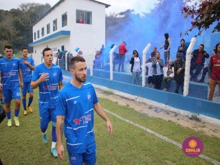
<a style='margin-left: 5px;' class='btn btn-xs btn-social btn-facebook' href='https://www.facebook.com/sharer/sharer.php?u=https://www.boladovale.com.br/imgs/800-800-90/conteudo/fotos/1642/img8228.jpg' rel='popup' data-width='500' data-height='400'><i class='fa fa-facebook'></i>Compartilhar <span class='hidden-xs'>no Facebook</span>
</a> 
<a class='btn btn-default btn-xs' target='_blank' href='imgs/800-800-90/conteudo/fotos/1642/img8228.jpg'>
<span class='glyphicon glyphicon-cloud-download'></span> Salvar
</a> 
<span></span>
