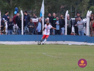 
<a style='margin-left: 5px;' class='btn btn-xs btn-social btn-facebook' href='https://www.facebook.com/sharer/sharer.php?u=https://www.boladovale.com.br/imgs/800-800-90/conteudo/fotos/1642/img8437.jpg' rel='popup' data-width='500' data-height='400'><i class='fa fa-facebook'></i>Compartilhar <span class='hidden-xs'>no Facebook</span>
</a> 
<a class='btn btn-default btn-xs' target='_blank' href='imgs/800-800-90/conteudo/fotos/1642/img8437.jpg'>
<span class='glyphicon glyphicon-cloud-download'></span> Salvar
</a> 
<span></span>