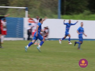 
<a style='margin-left: 5px;' class='btn btn-xs btn-social btn-facebook' href='https://www.facebook.com/sharer/sharer.php?u=https://www.boladovale.com.br/imgs/800-800-90/conteudo/fotos/1642/img8460.jpg' rel='popup' data-width='500' data-height='400'><i class='fa fa-facebook'></i>Compartilhar <span class='hidden-xs'>no Facebook</span>
</a> 
<a class='btn btn-default btn-xs' target='_blank' href='imgs/800-800-90/conteudo/fotos/1642/img8460.jpg'>
<span class='glyphicon glyphicon-cloud-download'></span> Salvar
</a> 
<span></span>