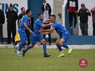 
<a style='margin-left: 5px;' class='btn btn-xs btn-social btn-facebook' href='https://www.facebook.com/sharer/sharer.php?u=https://www.boladovale.com.br/imgs/800-800-90/conteudo/fotos/1642/img8515.jpg' rel='popup' data-width='500' data-height='400'><i class='fa fa-facebook'></i>Compartilhar <span class='hidden-xs'>no Facebook</span>
</a> 
<a class='btn btn-default btn-xs' target='_blank' href='imgs/800-800-90/conteudo/fotos/1642/img8515.jpg'>
<span class='glyphicon glyphicon-cloud-download'></span> Salvar
</a> 
<span></span>